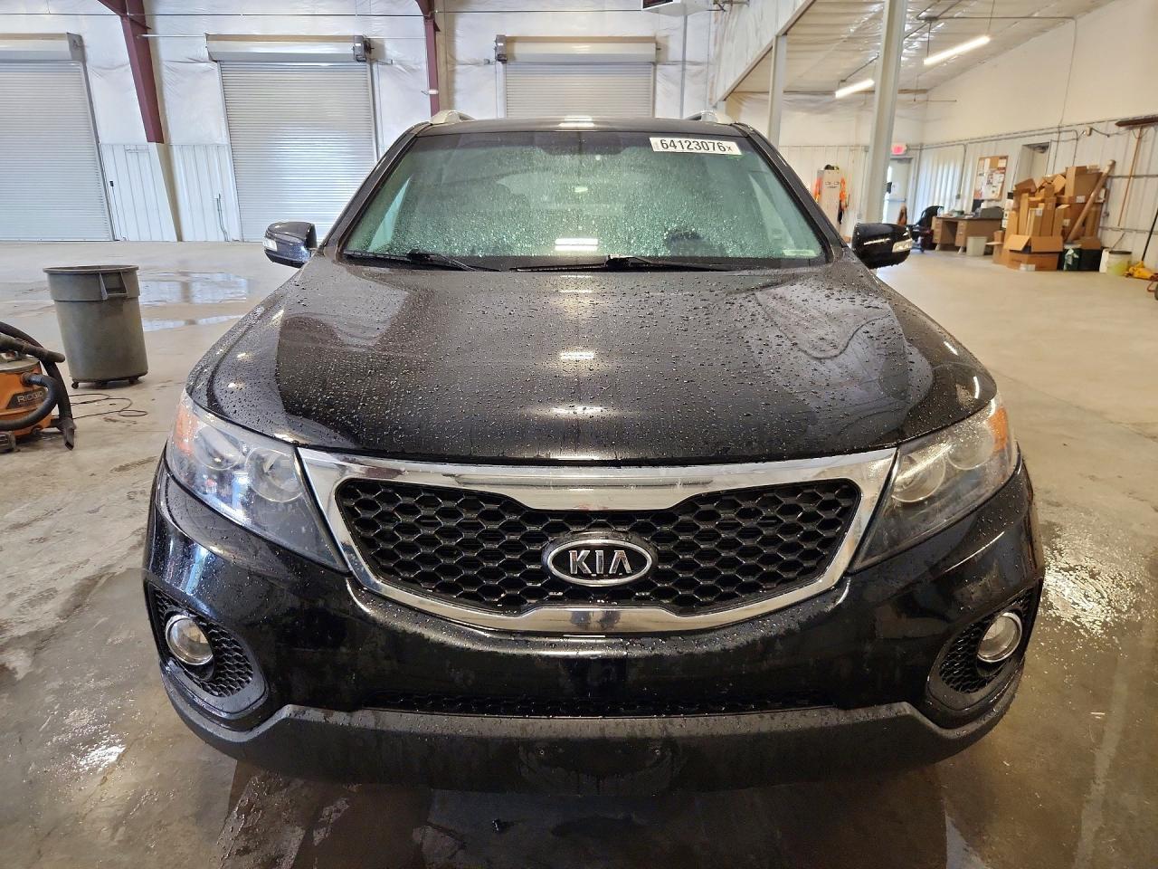 2013 Kia Sorento Lx - Image 5