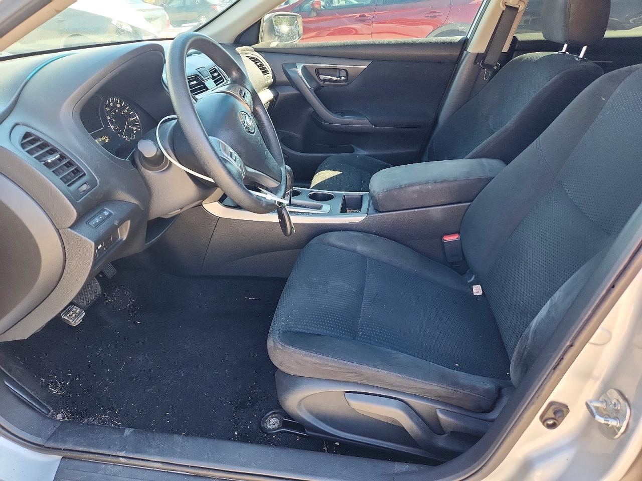 2015 Nissan Altima 2.5 S - Image 7