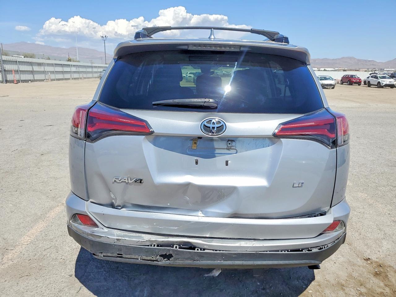 2017 Toyota Rav4 Le - Фото 6
