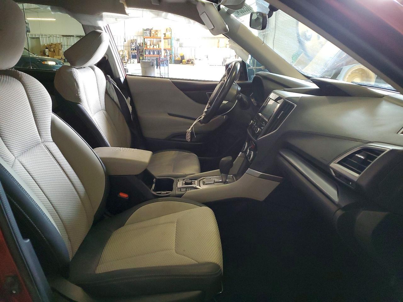 2020 Subaru Forester Premium - Image 7