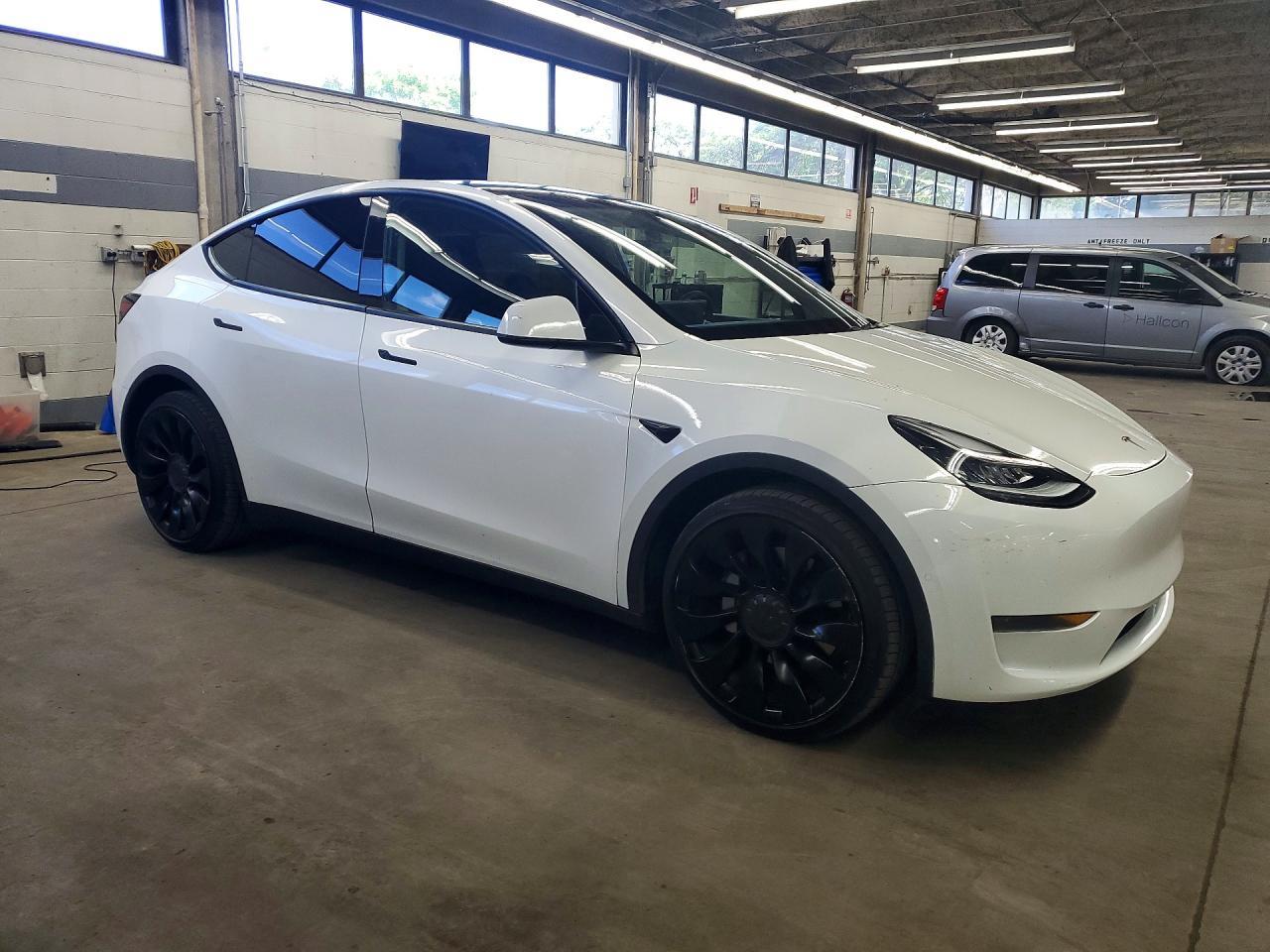 2020 Tesla Model Y - Image 4