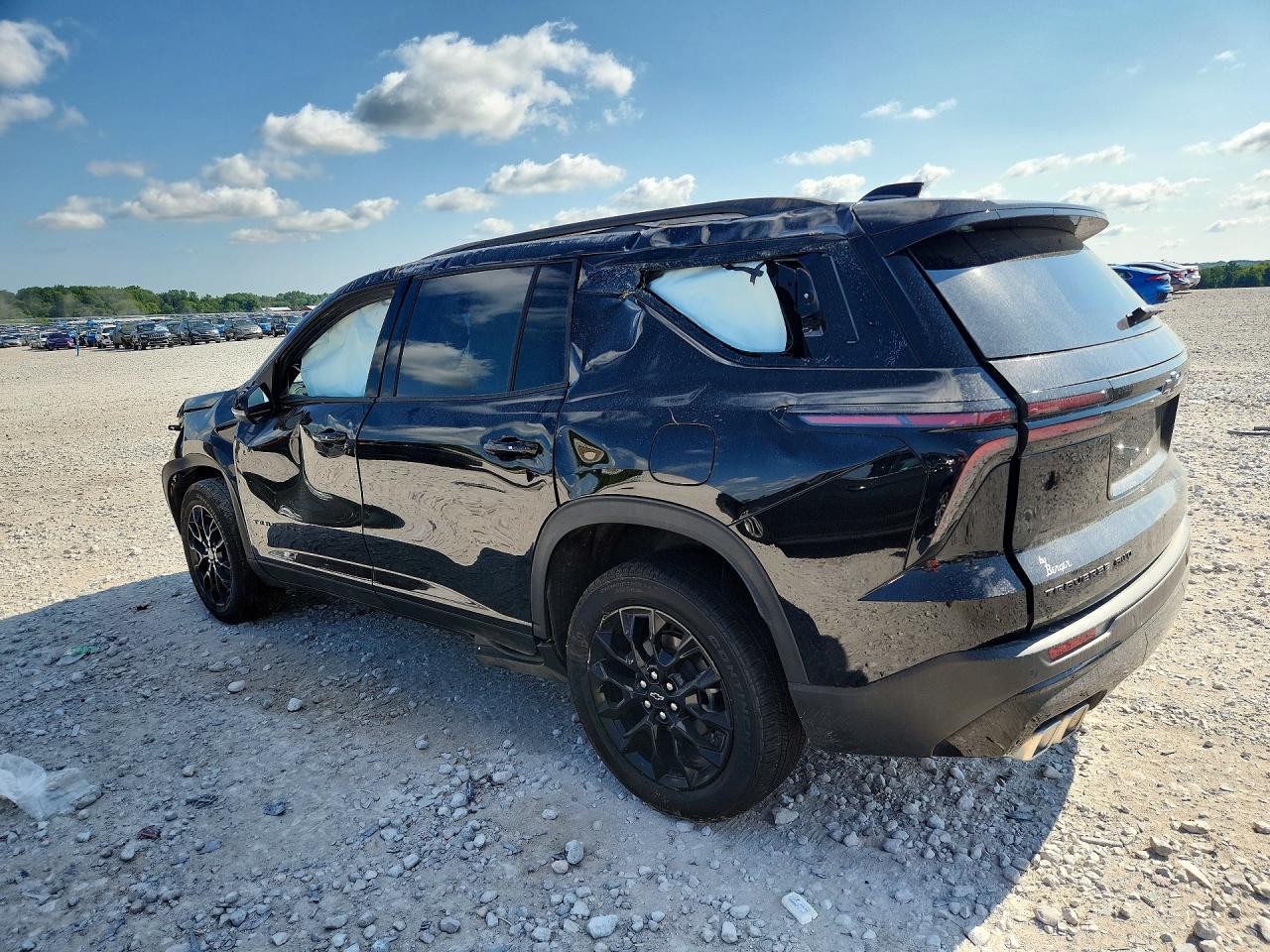 2026 Chevrolet Traverse Lt - Фото 2