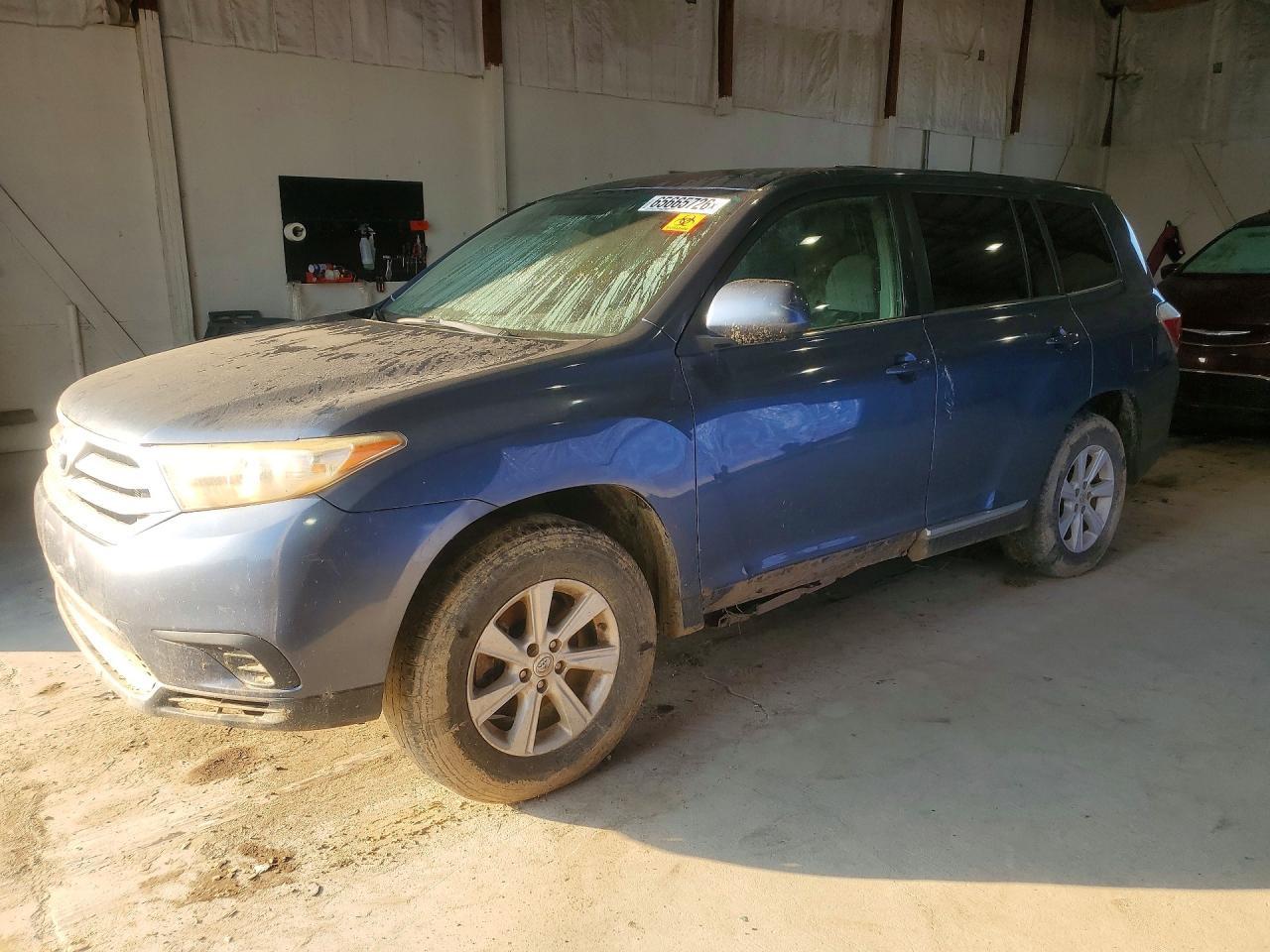 2013 Toyota Highlander Base