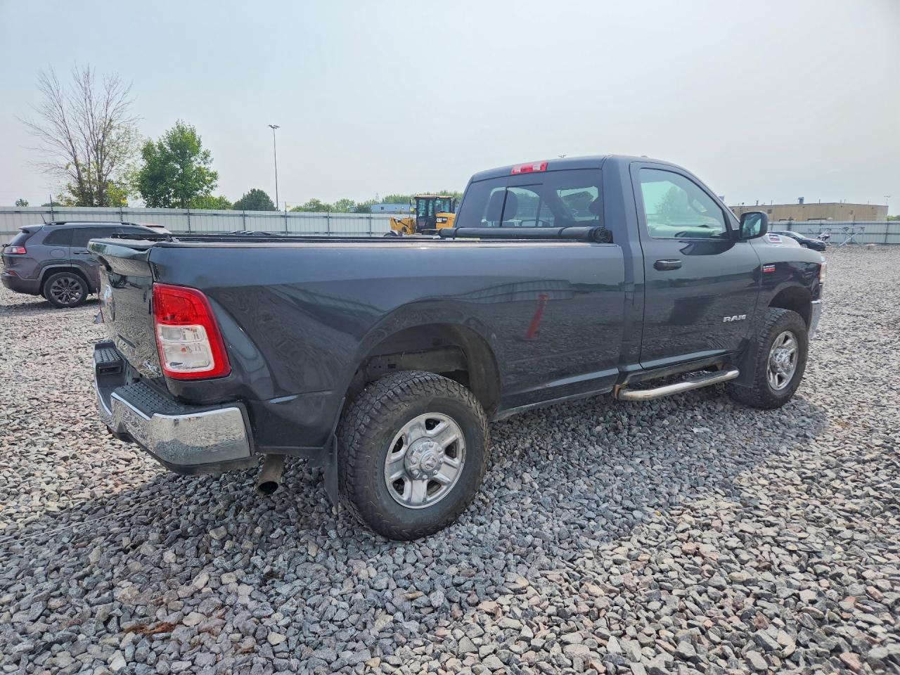 2022 Ram 2500 Tradesman - Фото 3