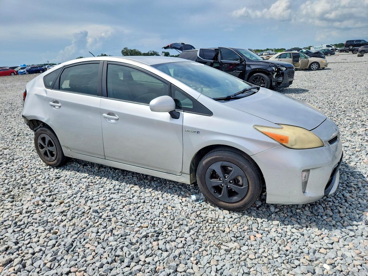 2012 Toyota Prius Two - Image 4