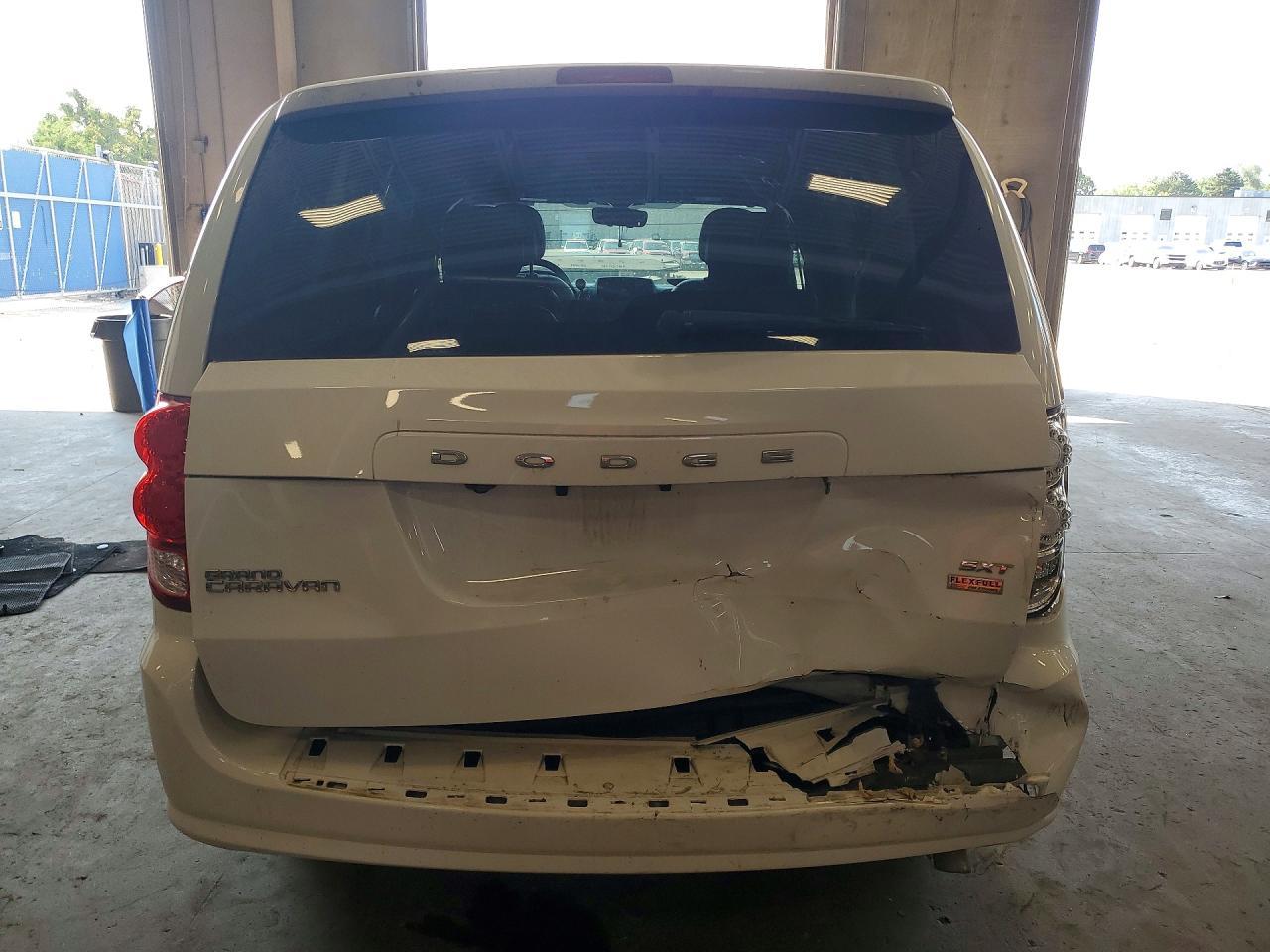 2019 Dodge Grand Caravan Sxt - Image 6