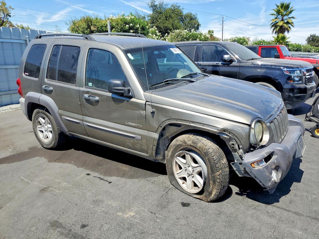 2004 Jeep Liberty Sport - Фото 4