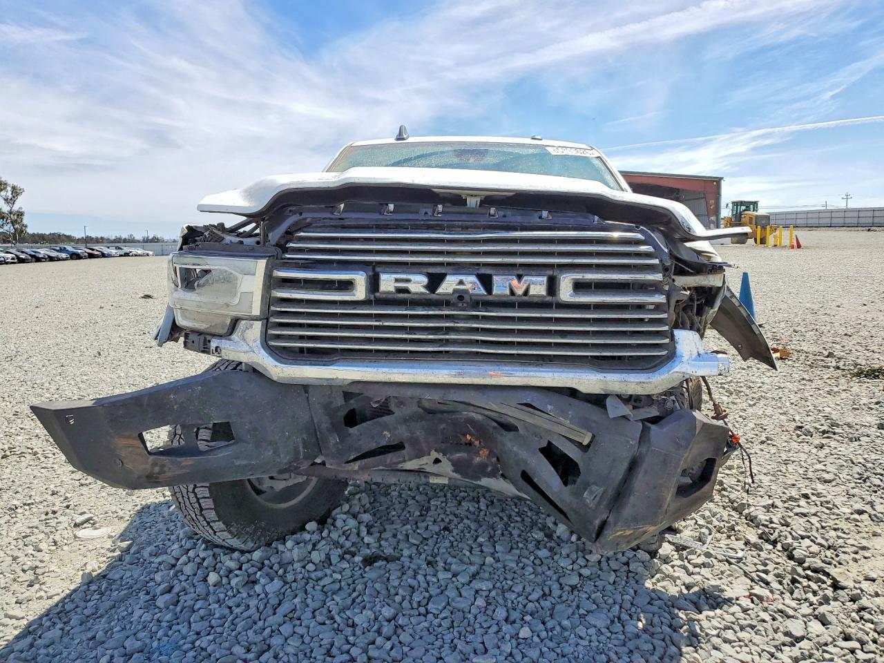 2020 Ram 3500 Laramie - Фото 5