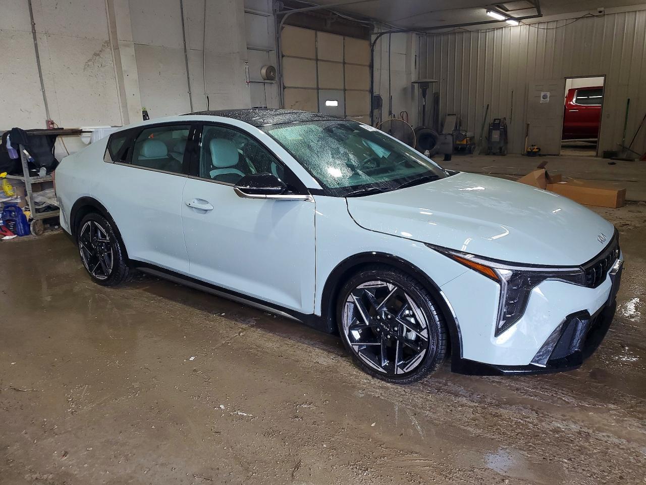 2025 Kia K4 Gt Line - Фото 4