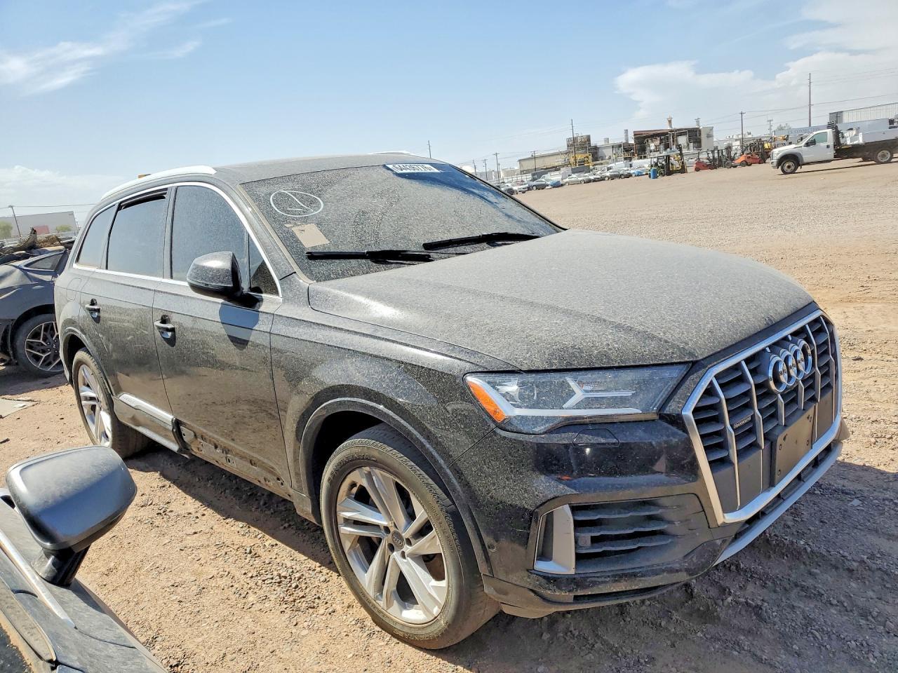 2020 Audi Q7 Premium Plus - Image 4