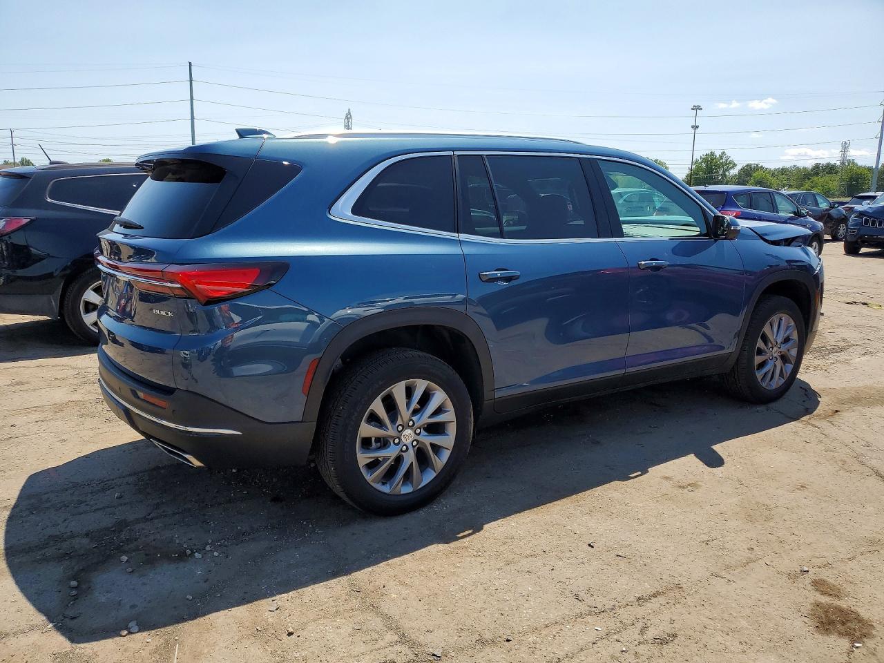 2026 Buick Enclave Preferred - Фото 3