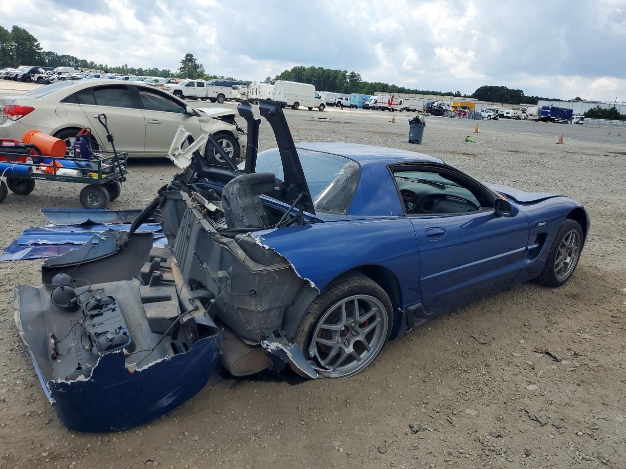 2002 Chevrolet Corvette Z06 - Image 3