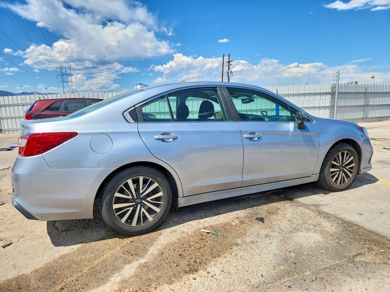 2018 Subaru Legacy 2.5I Premium - Фото 3