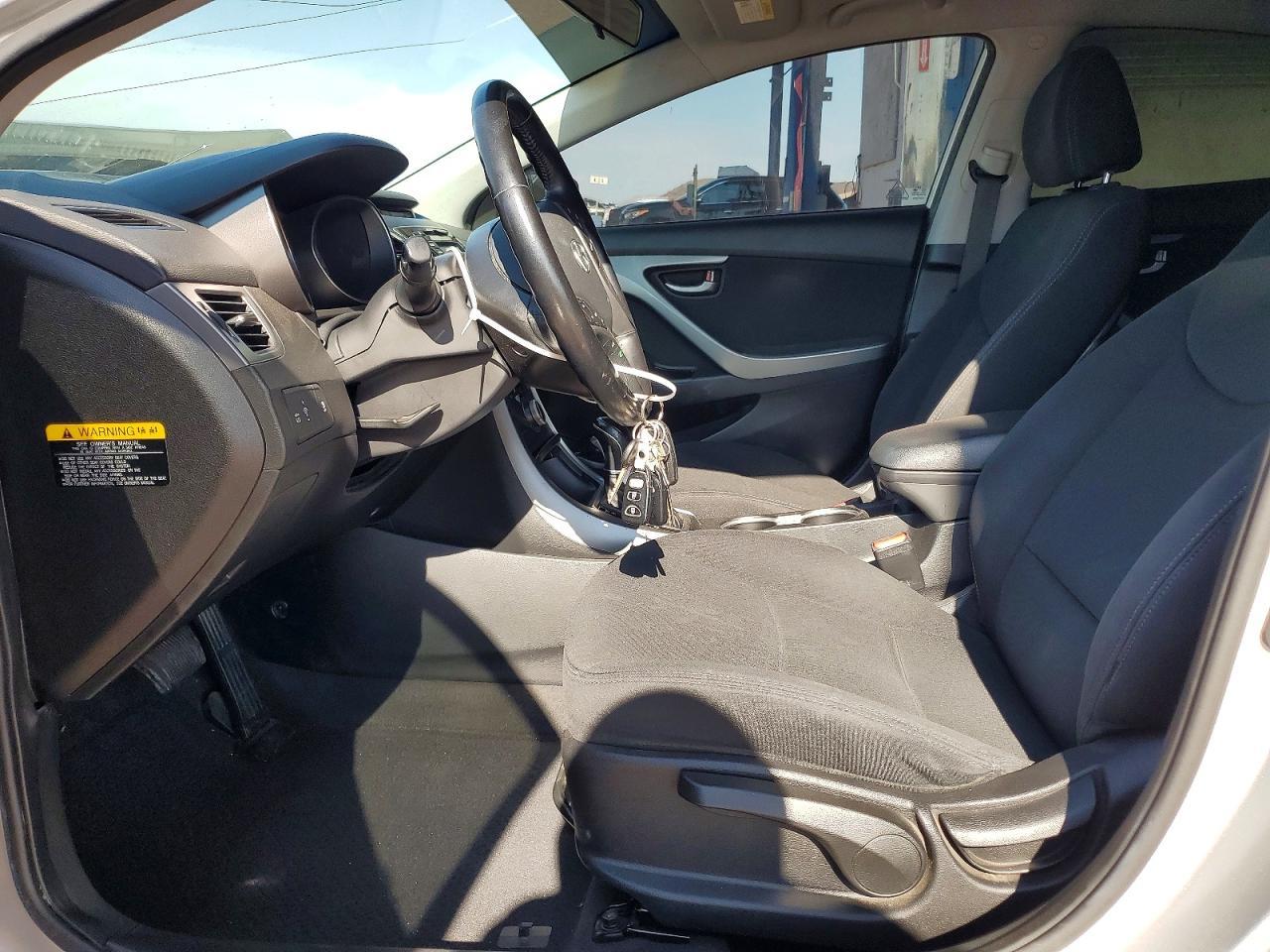 2015 Hyundai Elantra Se - Фото 7