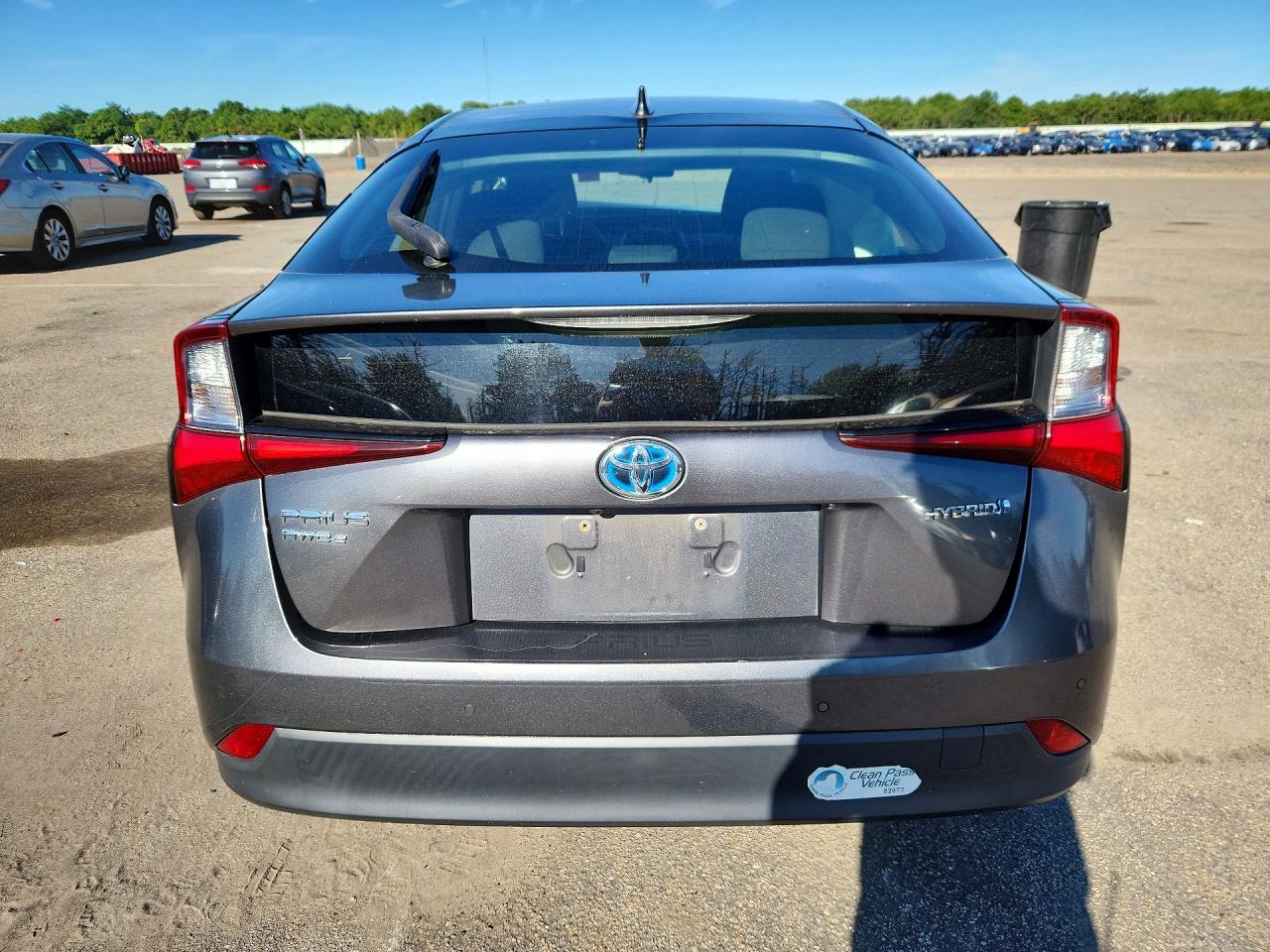 2019 Toyota Prius Le Awd-E - Image 6