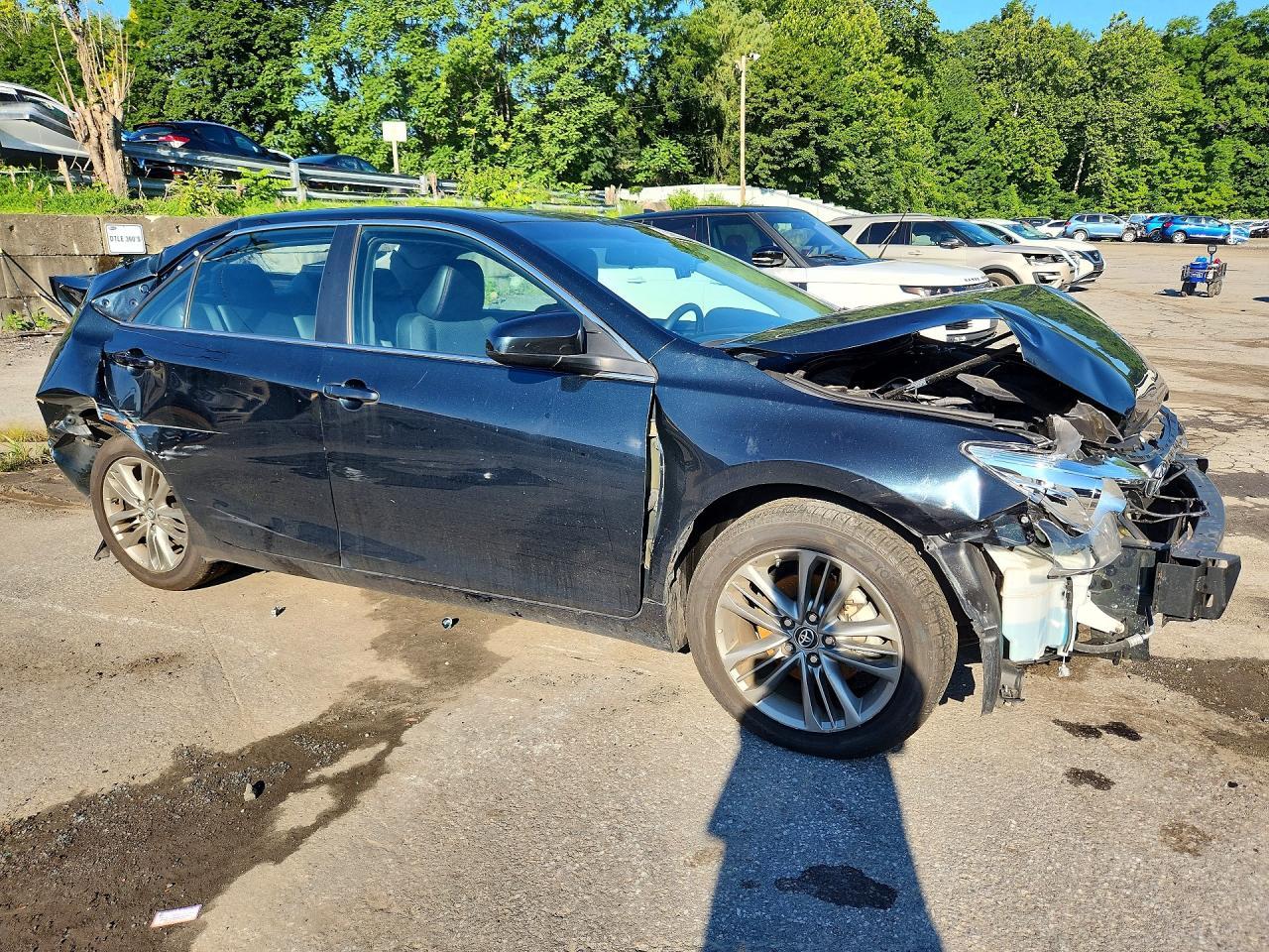 2017 Toyota Camry Se - Фото 4