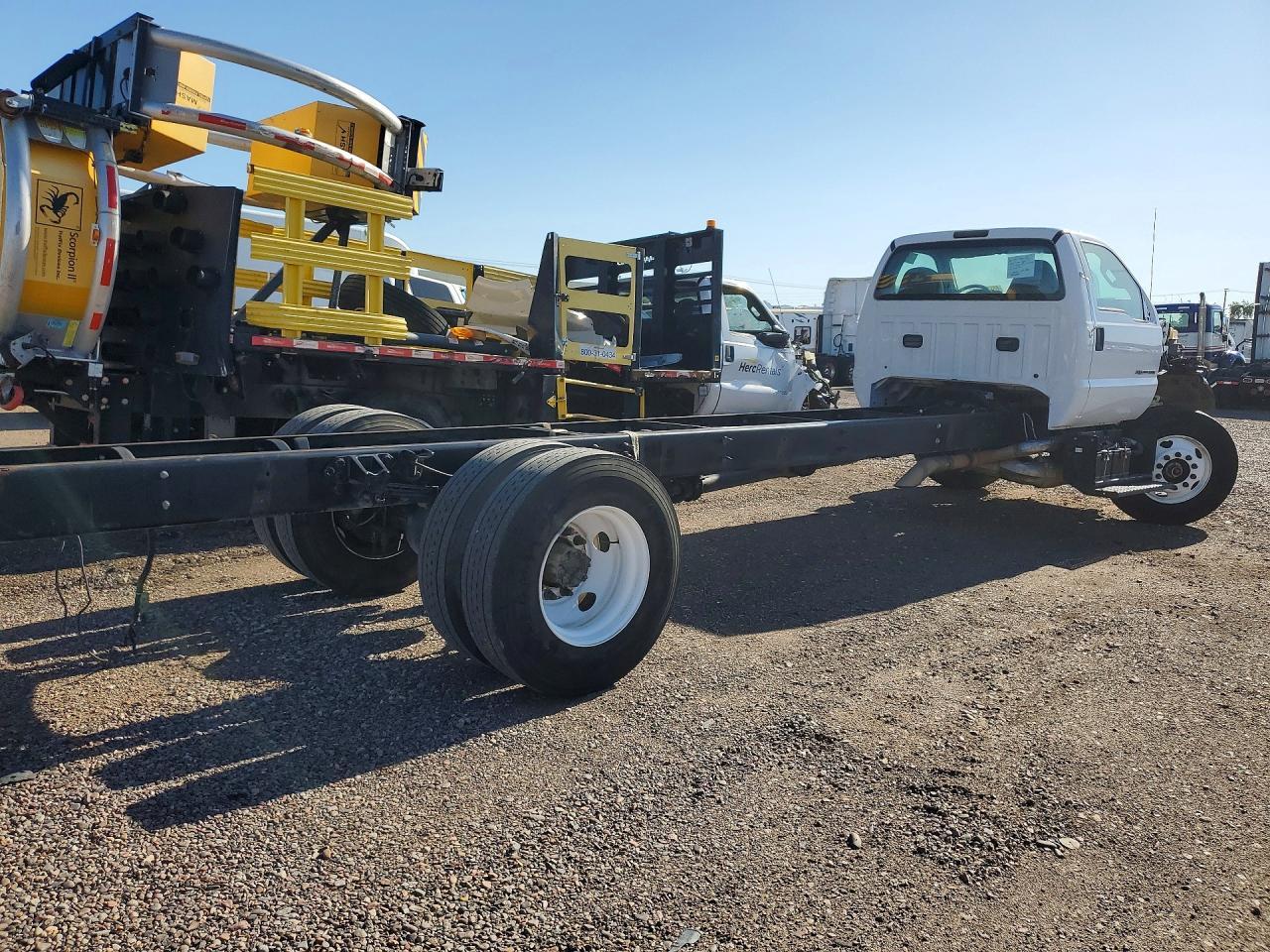 2019 Ford F650 Super Duty - Фото 3