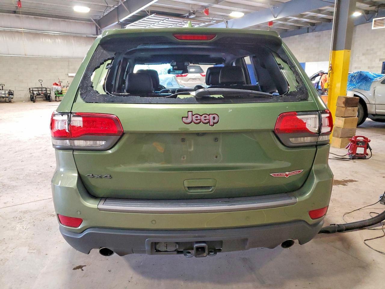 2020 Jeep Grand Cherokee Trailhawk - Фото 6