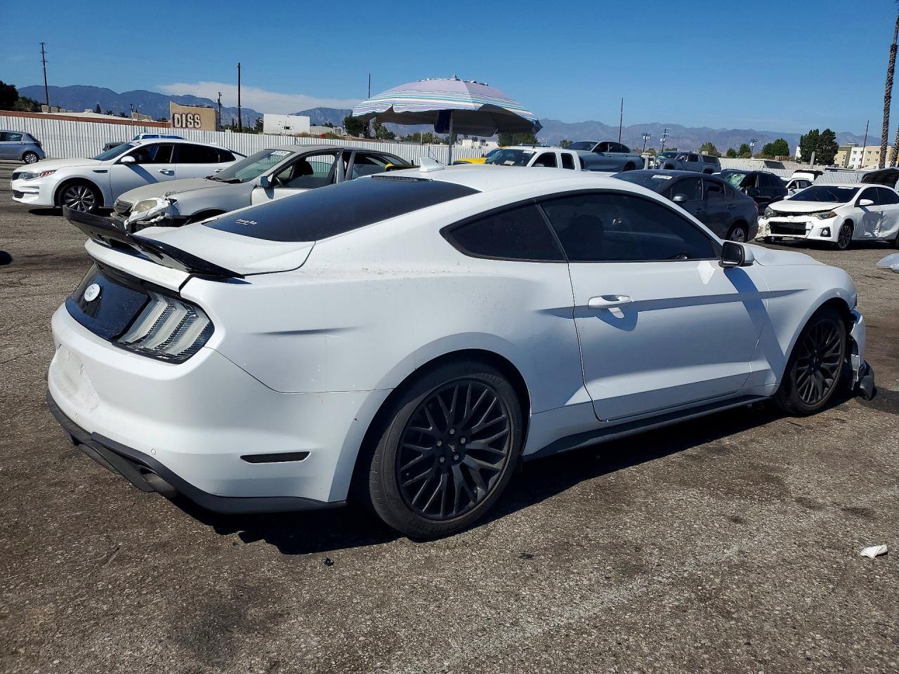 2022 Ford Mustang - Image 3