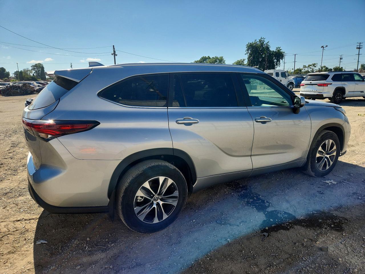 2024 Toyota Highlander Xle - Фото 3