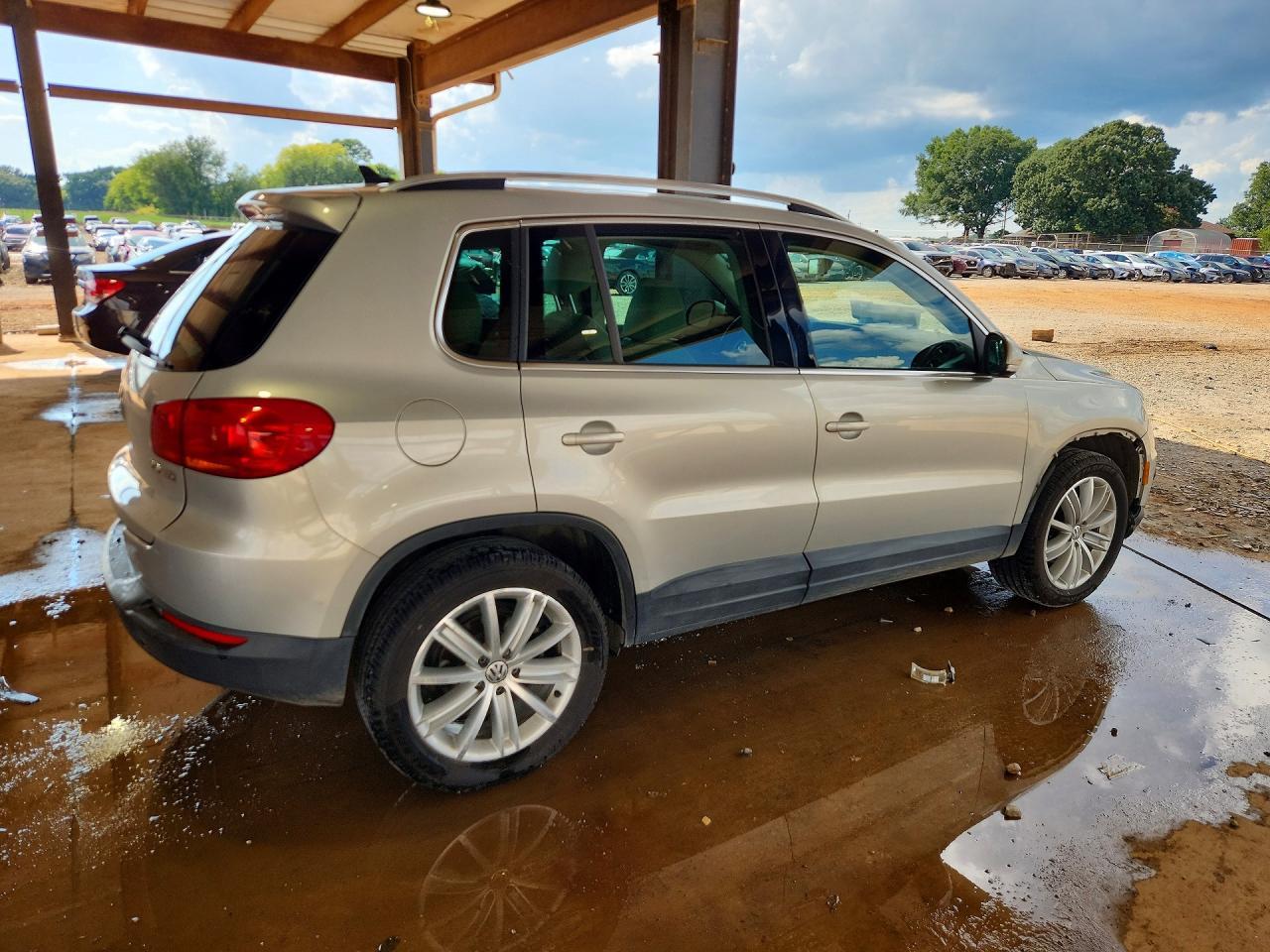 2013 Volkswagen Tiguan S - Фото 3