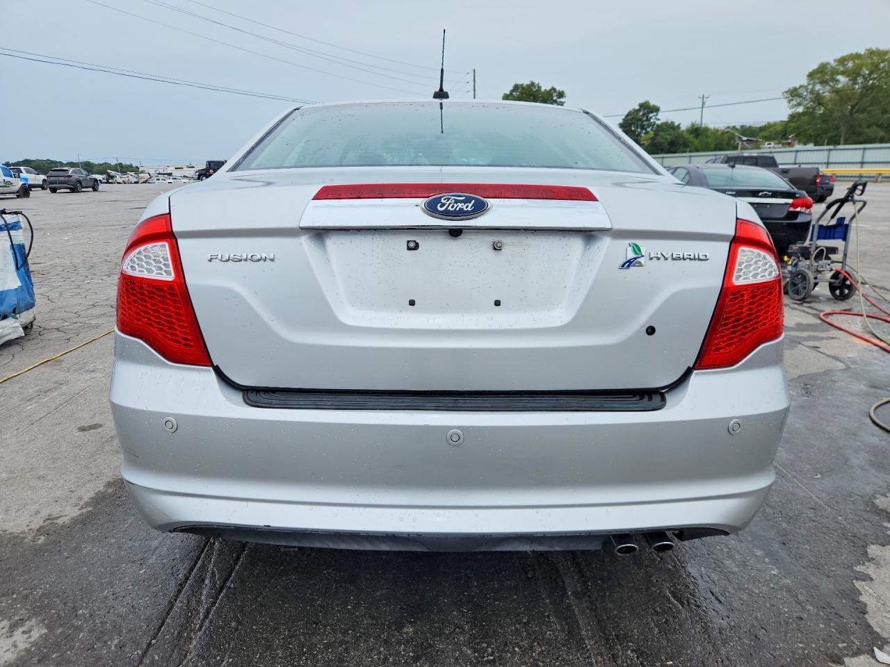 2012 Ford Fusion Hybrid - Image 6