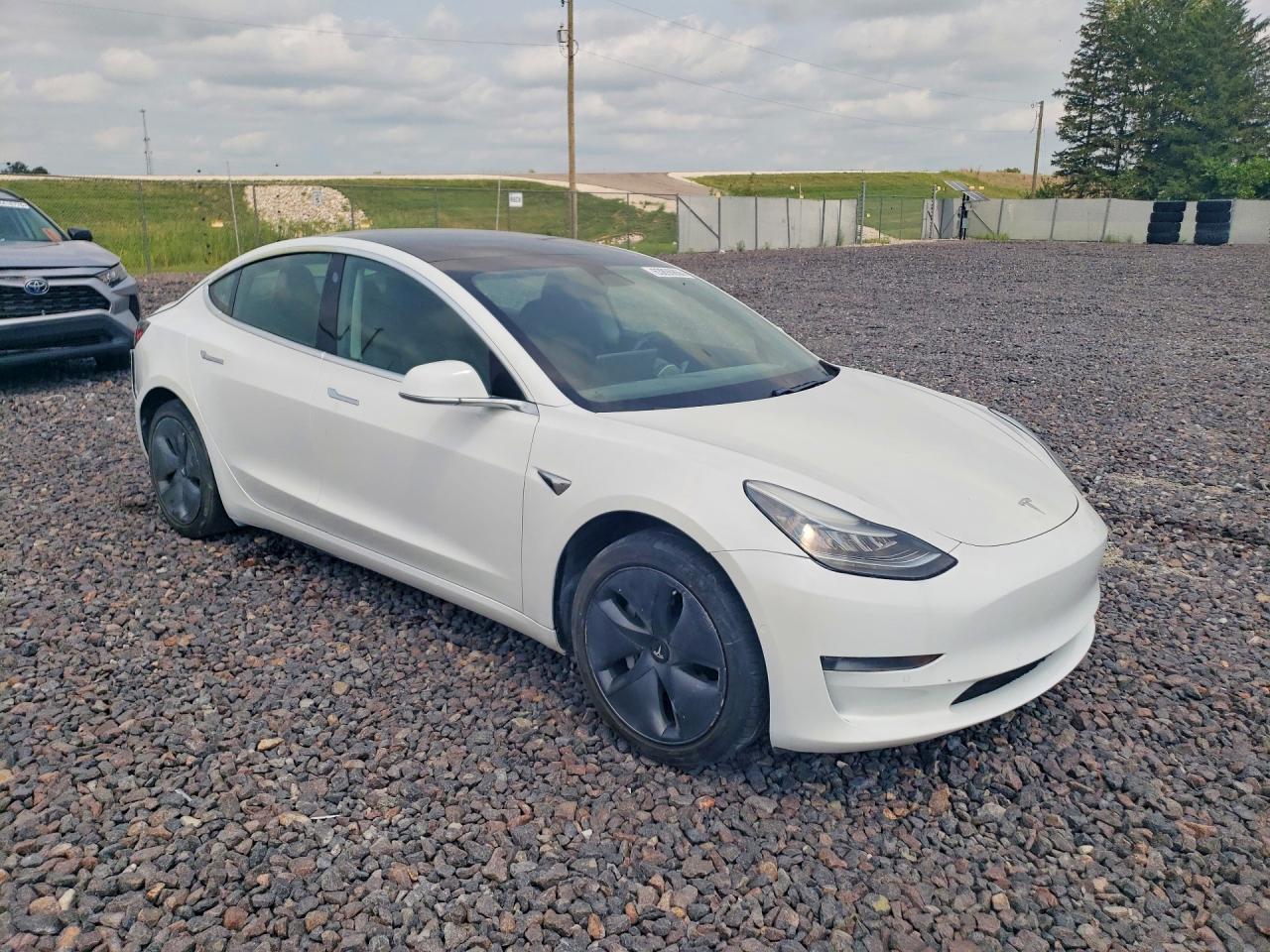 2019 Tesla Model 3 - Фото 4