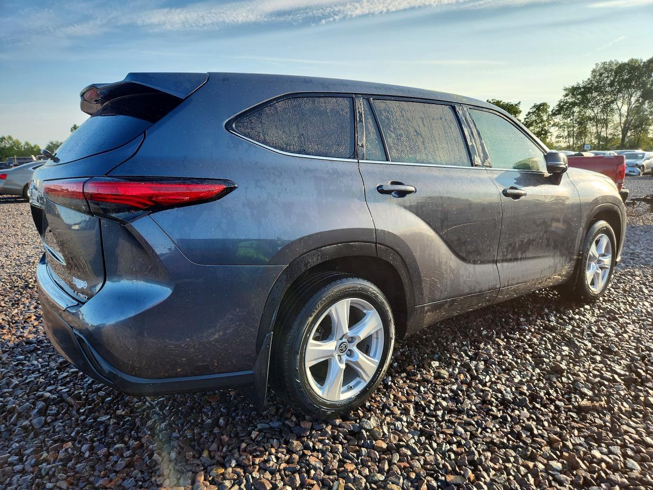 2023 Toyota Highlander Le - Фото 3