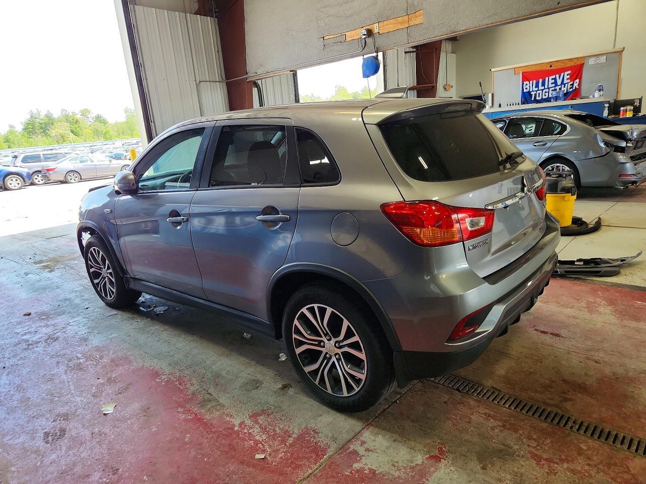 2019 Mitsubishi Outlander Sport Es - Фото 2