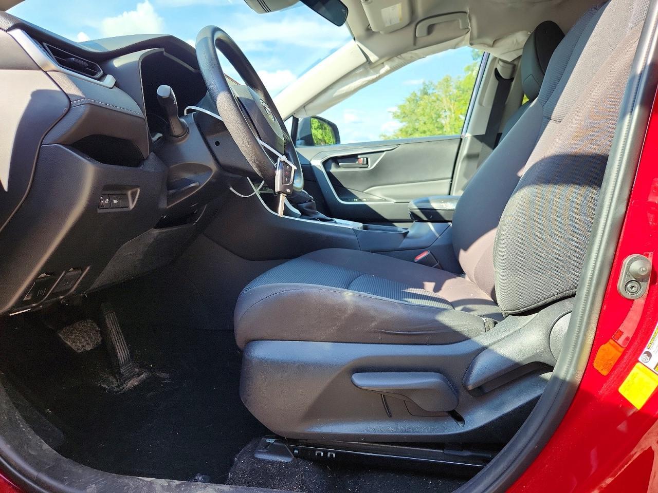 2024 Toyota Rav4 Le - Image 7