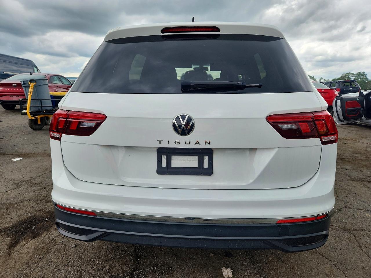 2023 Volkswagen Tiguan S - Фото 6