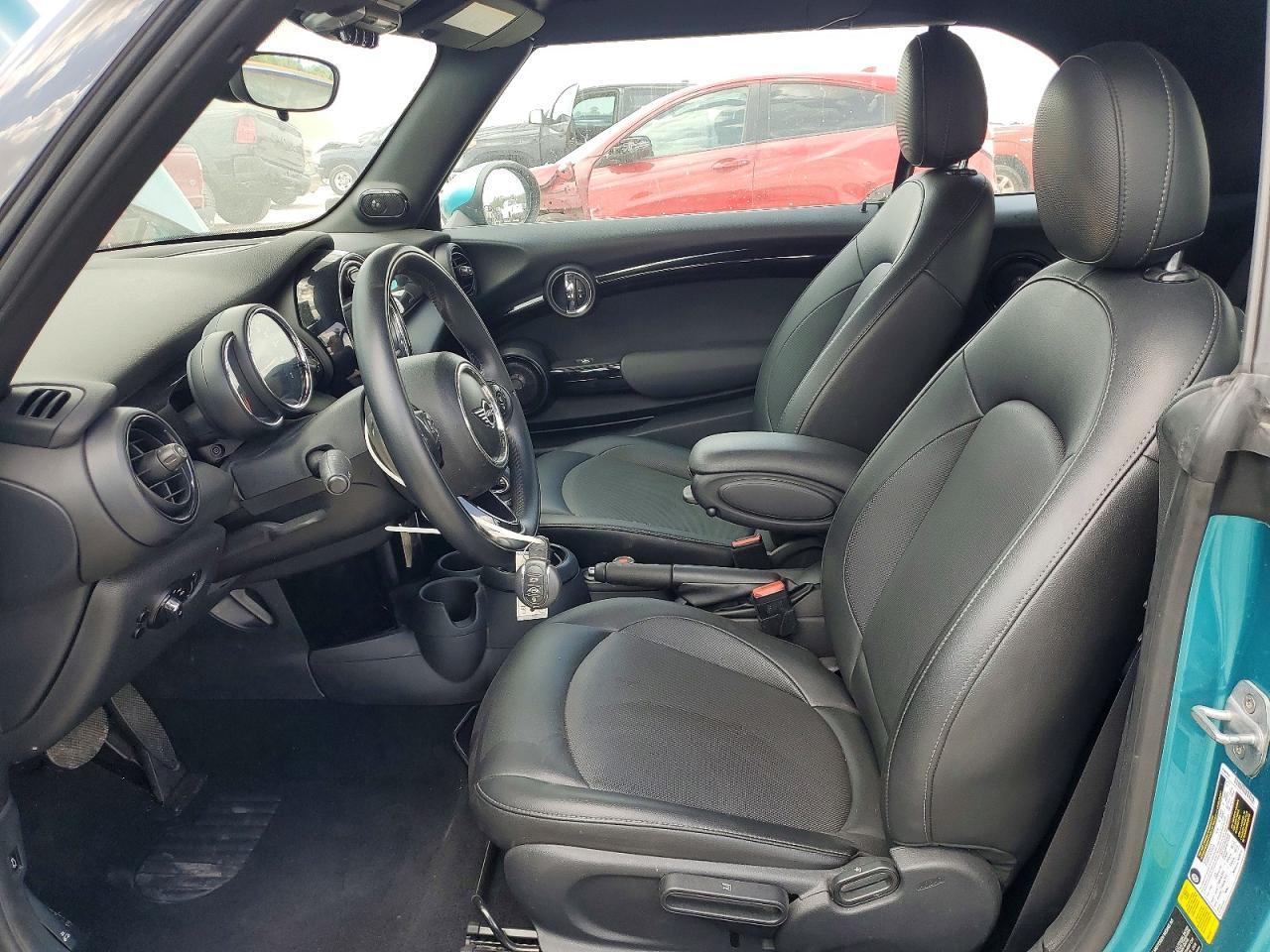 2019 Mini Cooper - Image 7