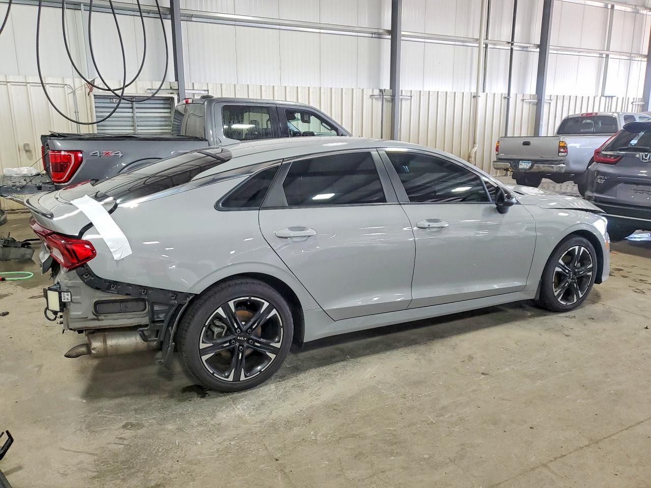 2022 Kia K5 Gt Line - Image 3