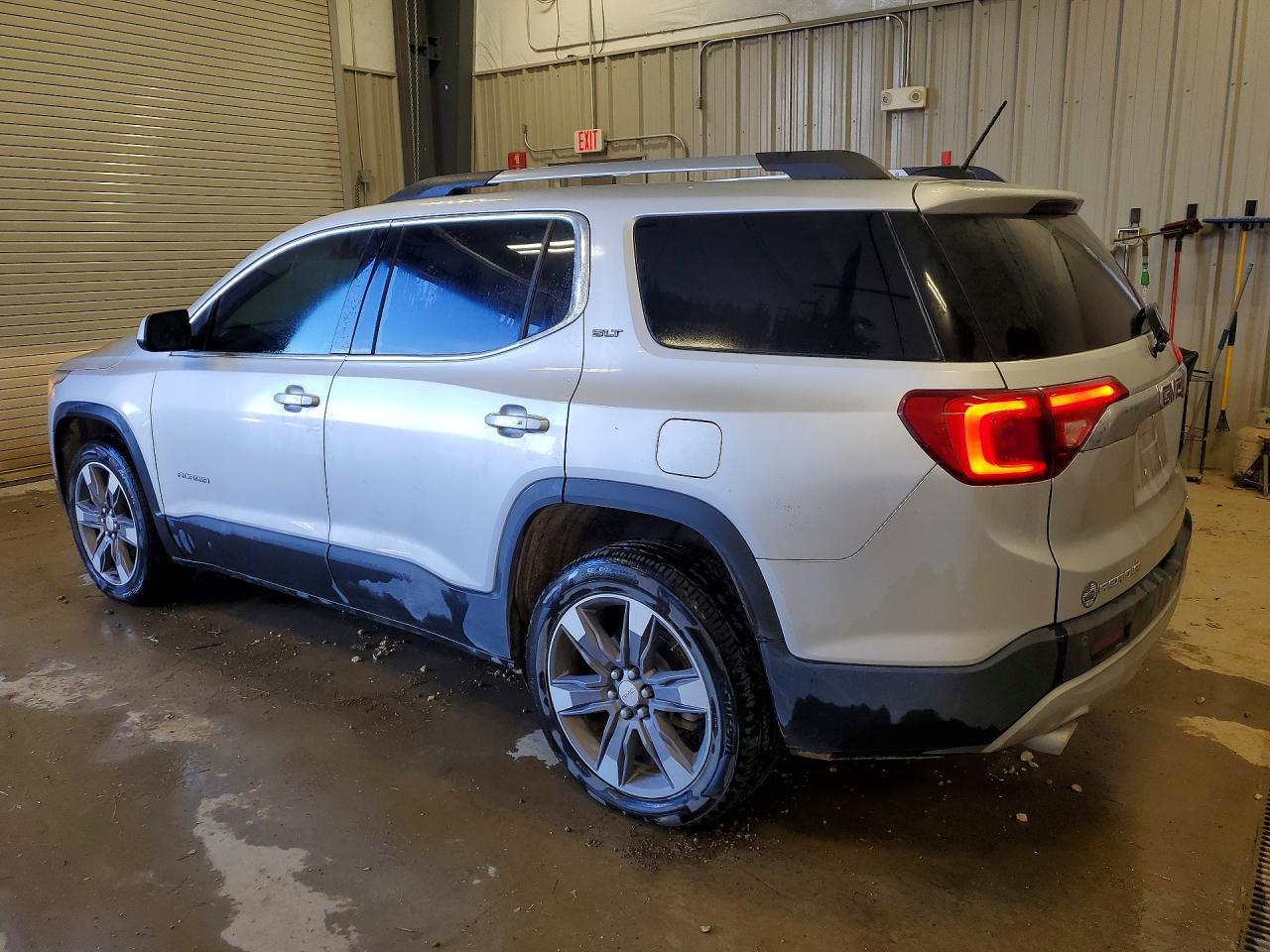 2019 GMC Acadia Slt-2 - Image 2