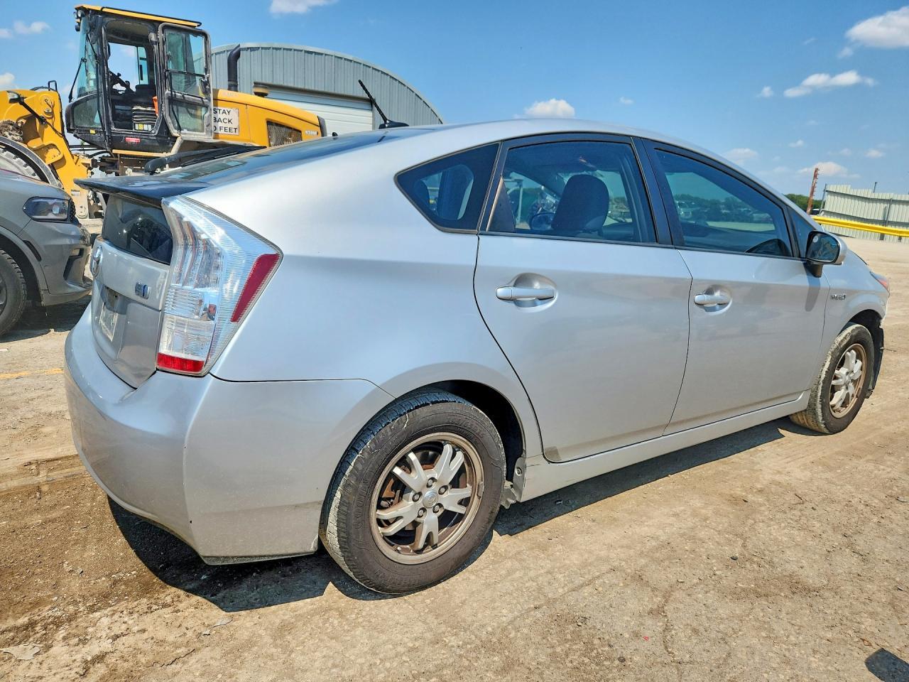 2010 Toyota Prius Ii - Image 3