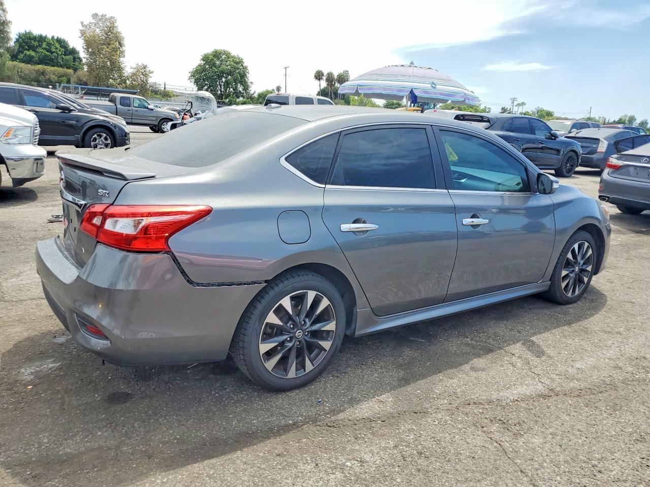 2019 Nissan Sentra Sr - Image 3