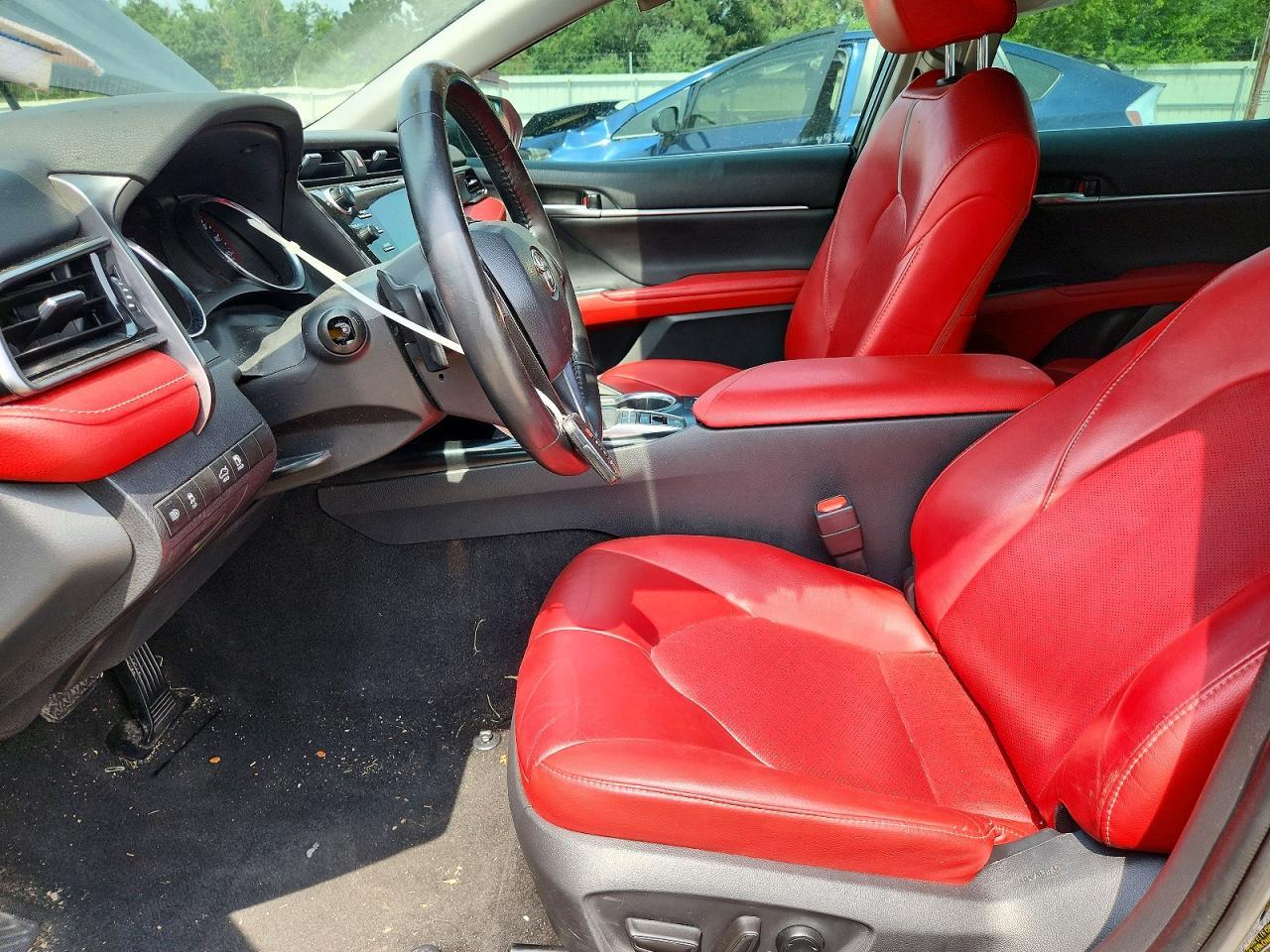 2020 Toyota Camry Xse - Фото 7