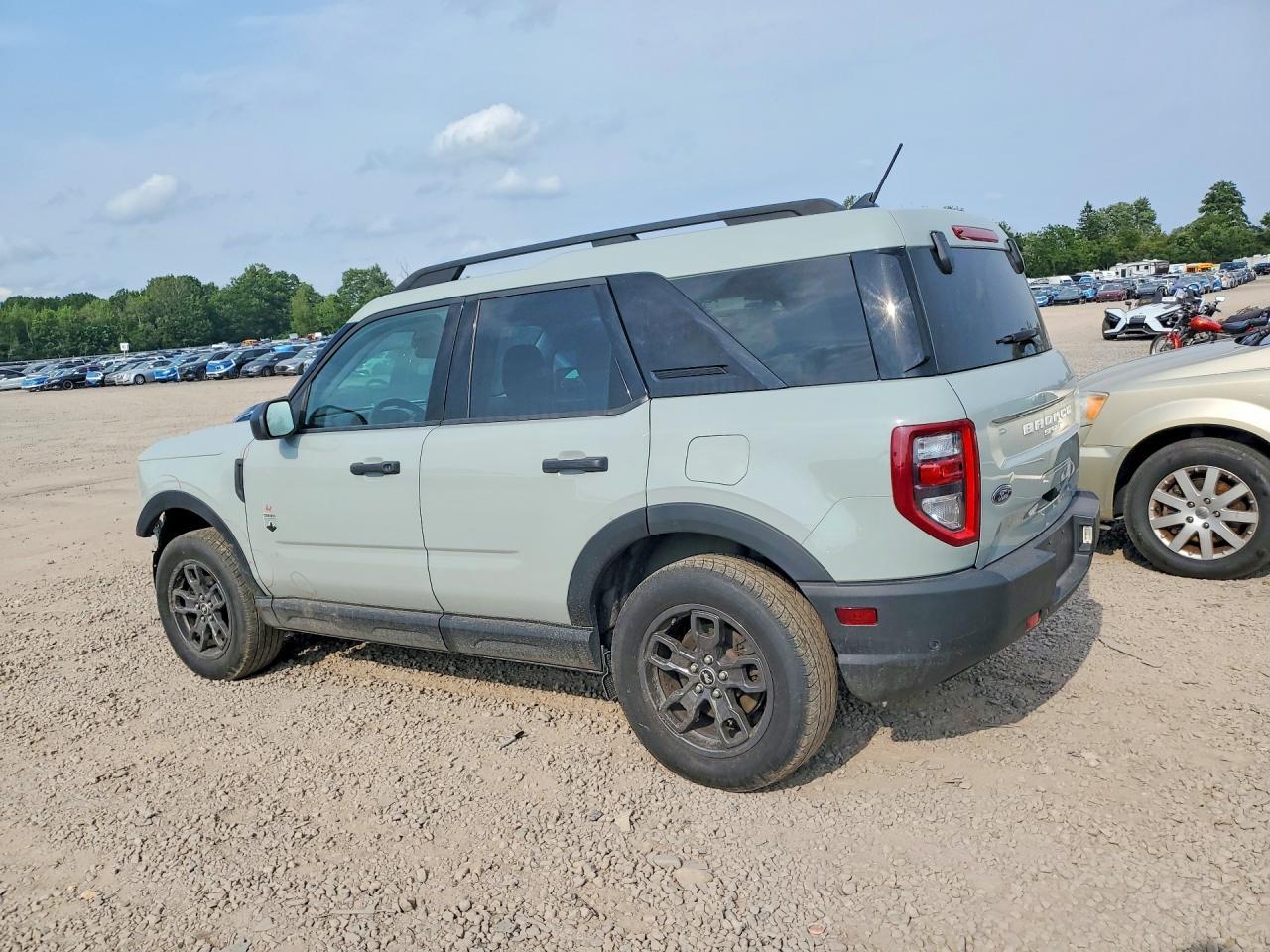 2023 Ford Bronco Sport Big Bend - Image 2
