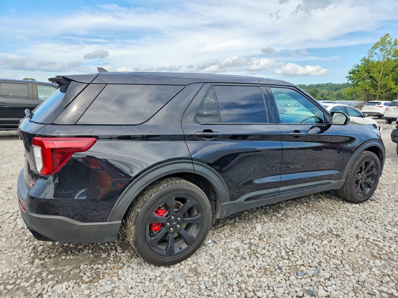 2021 Ford Explorer St - Фото 3
