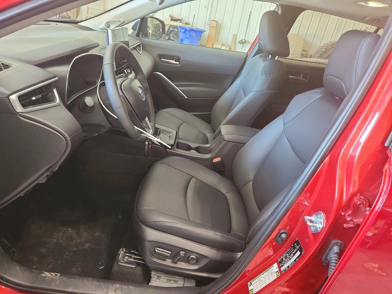 2026 Toyota Corolla Cross Xle - Image 7