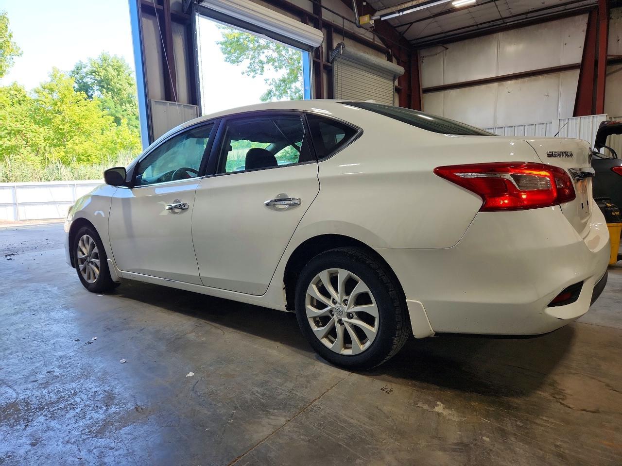 2019 Nissan Sentra Sv - Фото 2