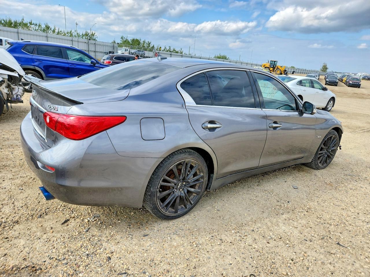 2016 Infiniti Q50 Red Sport 400 - Image 3
