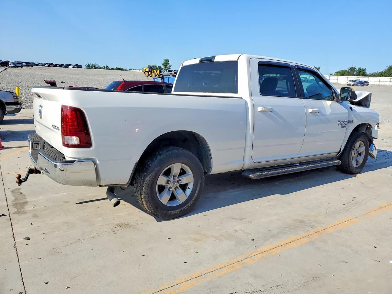 2019 Ram 1500 Classic Slt - Image 3