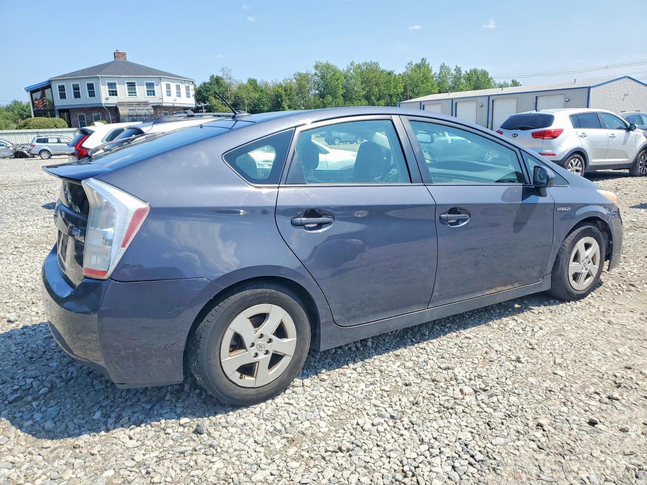 2010 Toyota Prius Iv - Image 3