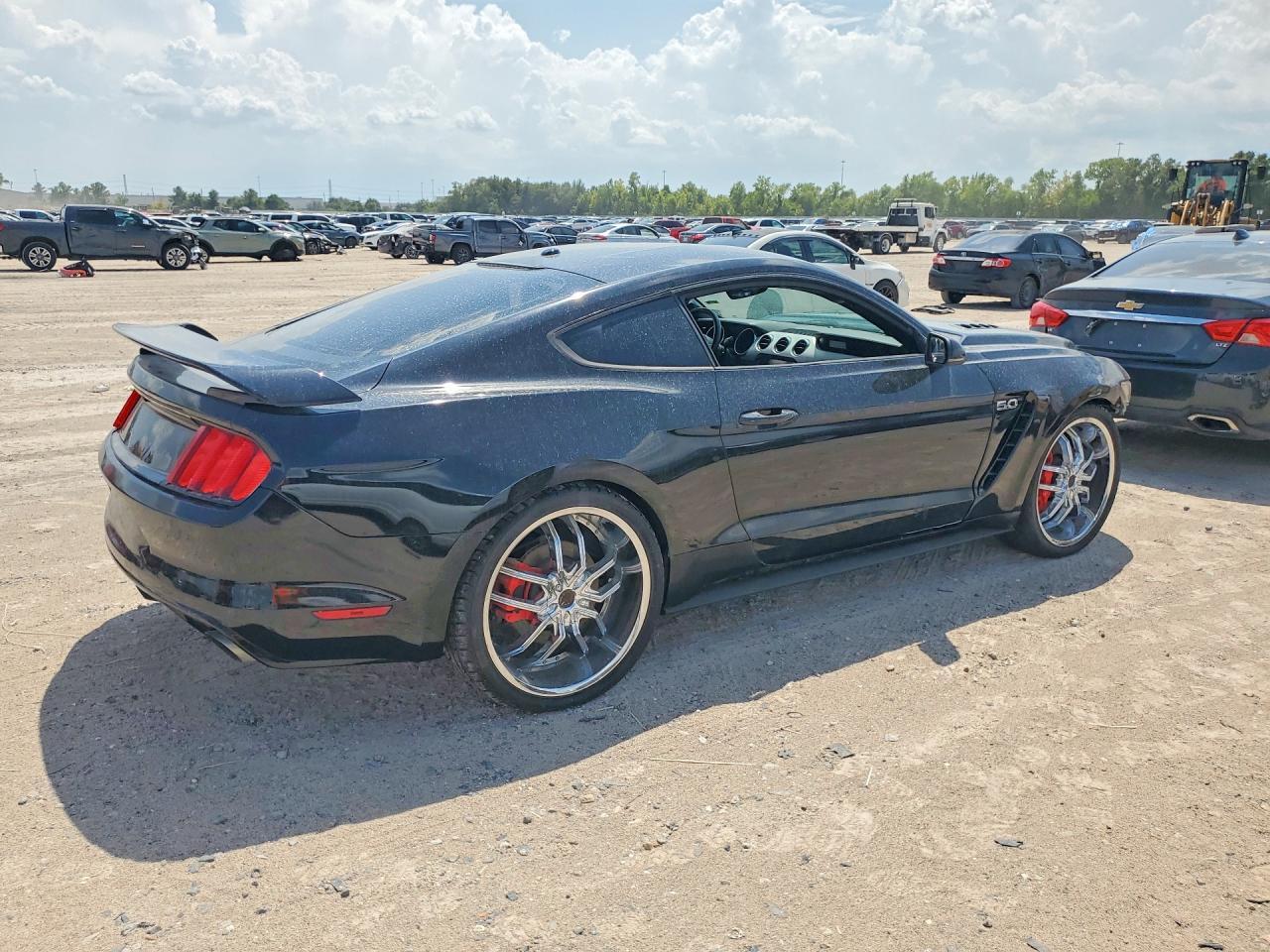 2015 Ford Mustang Gt - Image 3