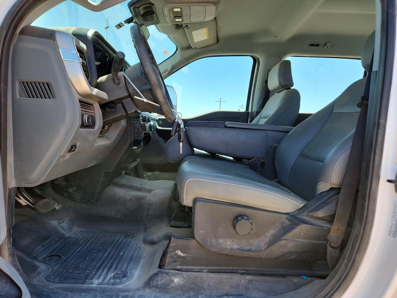 2026 Ford F250 Super Duty - Фото 7