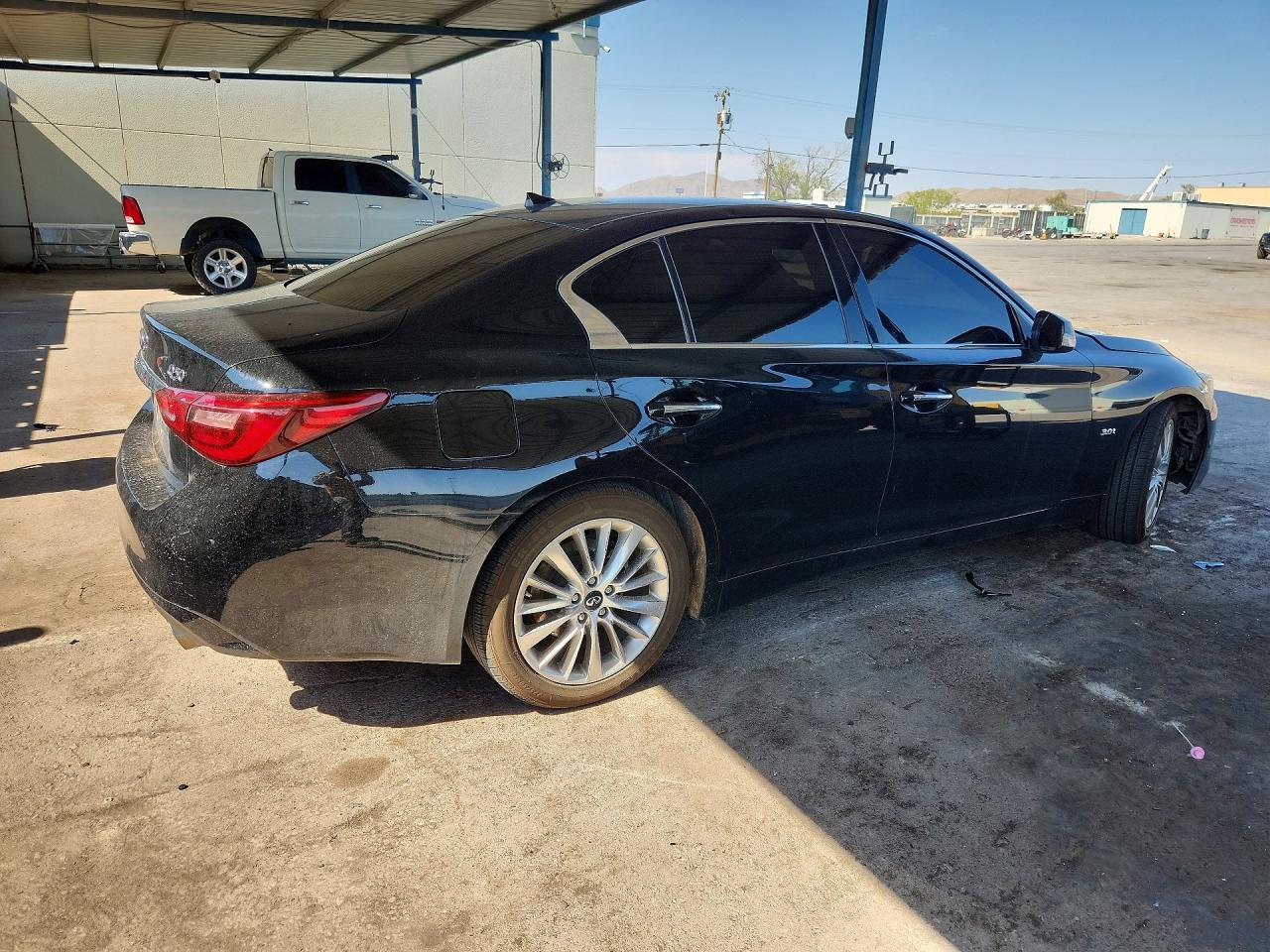 2019 Infiniti Q50 3.0T Luxe - Фото 3