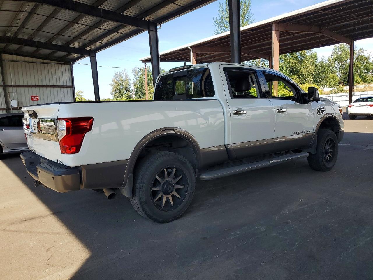 2017 Nissan Titan Xd Platinum Reserve - Image 3