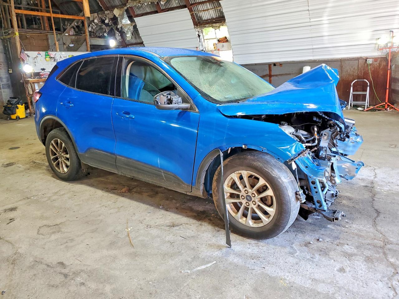 2020 Ford Escape Se - Фото 4