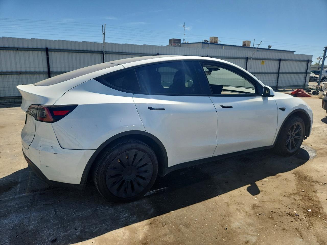 2024 Tesla Model Y - Фото 3